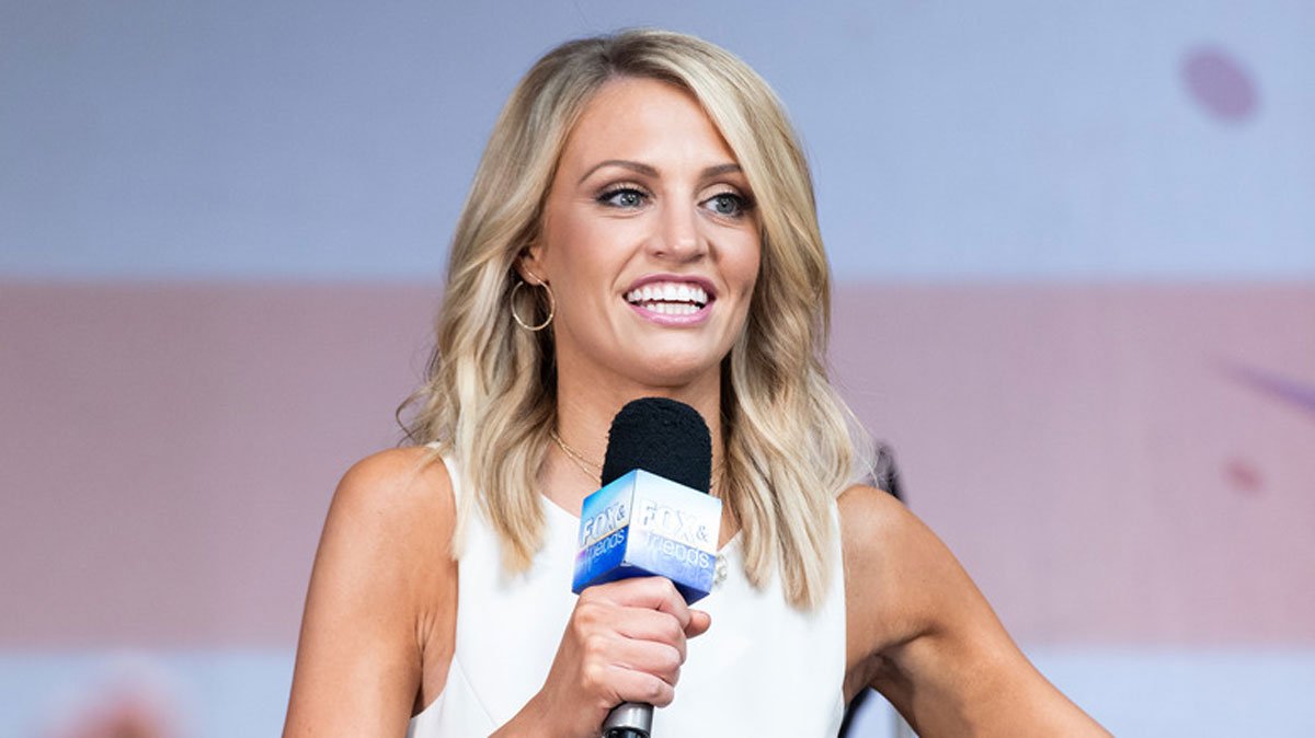 Carley Shimkus Height
