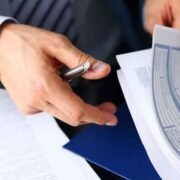 How-to-Choose-the-Right-LTL-Carrier-for-Your-Business