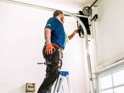 What-Makes-a-Reliable-Garage-Door-Opener-Repair-Service