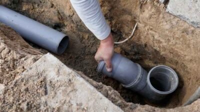 How-Plumbing-Contractors-Handle-Sewer-Line-Repairs