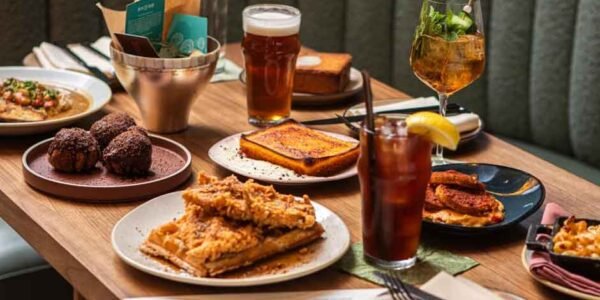 The-Best-Breakfast-and-Brunch-Options-to-Try-at-Neighborhood-Cafes