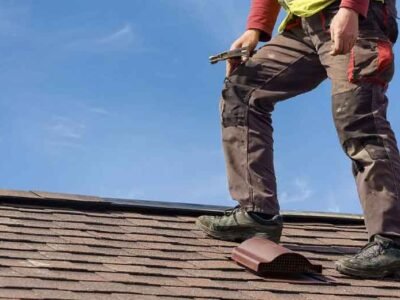 The-Role-of-a-Roofing-Contractor-in-Roof-Restoration-Projects