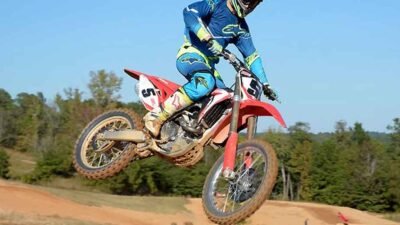 Why-Local-Dealers-Are-the-Best-Source-for-Preowned-Dirt-Bikes