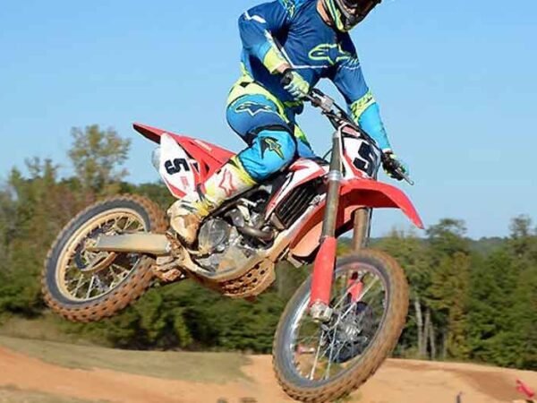 Why-Local-Dealers-Are-the-Best-Source-for-Preowned-Dirt-Bikes