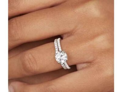 Which Elegant Engagement Ring Designs Are Trending Right Now?