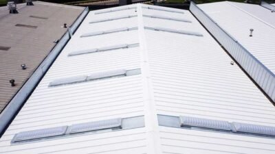 5 Key Features Making PVC Roofs Ideal for Retail Complexes