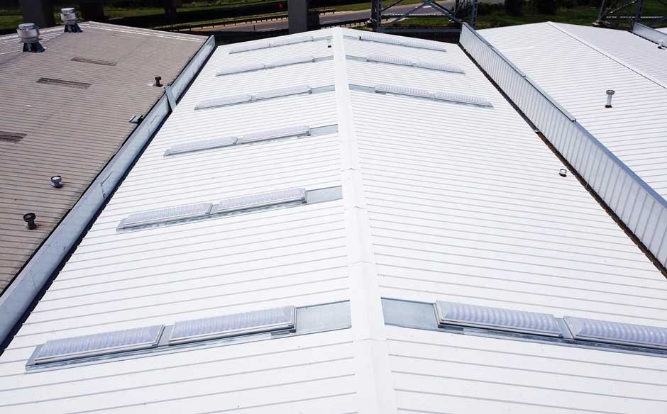 5 Key Features Making PVC Roofs Ideal for Retail Complexes