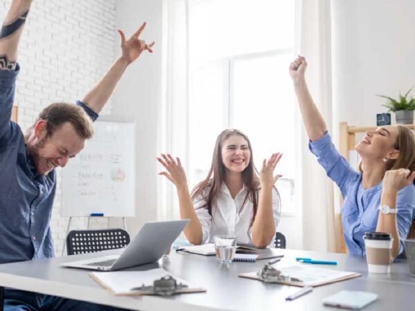 Best Strategies to Boost Wellbeing at Work